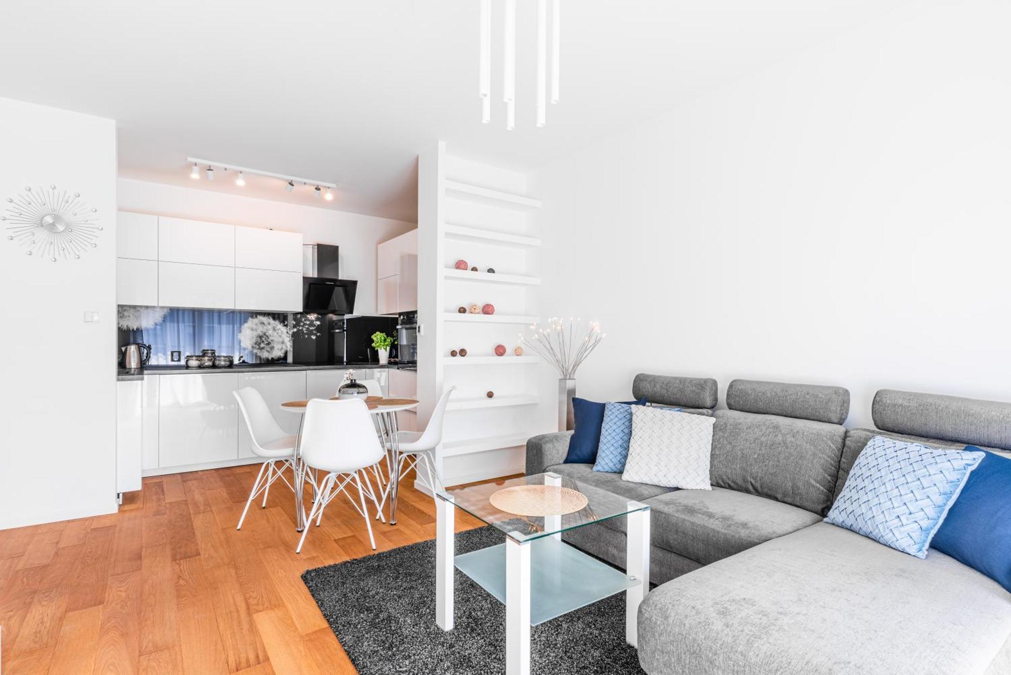 Apartamenty Homely Place Serce Poznania - Stary Rynek - Parking الغرفة الصورة